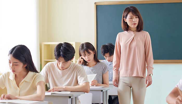 梦见在教室什么意思 梦见在教室有什么预兆