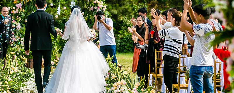 梦见自己跟男朋友结婚有什么征兆 梦见自己跟男朋友结婚什么意思