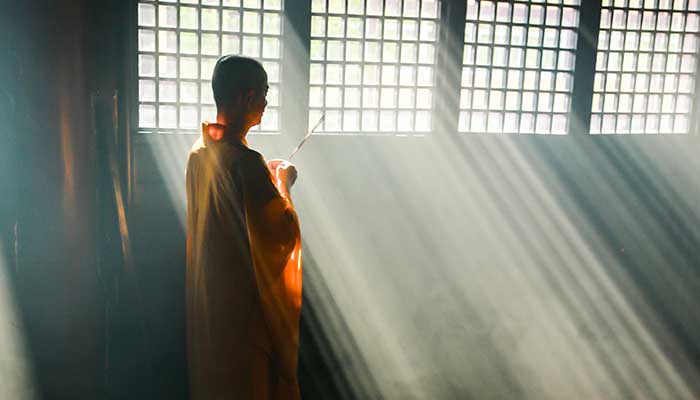 梦见自己理光头有什么预兆 梦见自己理光头什么意思