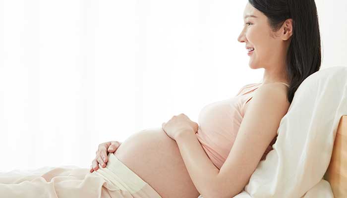 梦见自己怀孕别人生孩子什么意思 梦见自己怀孕别人生孩子有什么征兆