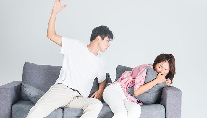 男人梦见和妻子打架什么意思 男人梦见和妻子打架预示什么