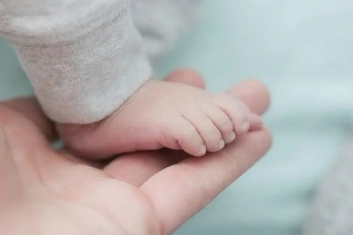 2022年4月18日出生的男宝宝命好不好